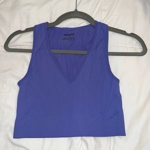 Garage v neck ribbed crop
